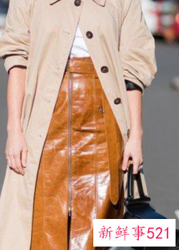 绿色皮裙怎么搭配图片