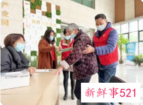 老年人打哪种新冠疫苗更好