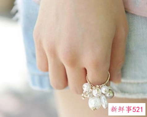 梦见解手有什么征兆