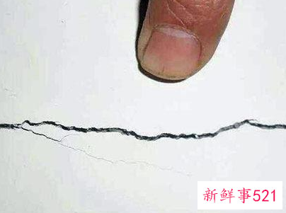 开裂的墙怎么处理