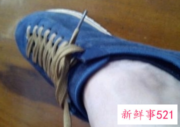隐藏鞋带正确绑法