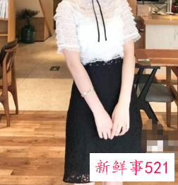 蕾丝裙搭配什么样的上衣