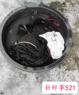 卫衣怎么洗可以防止褪色