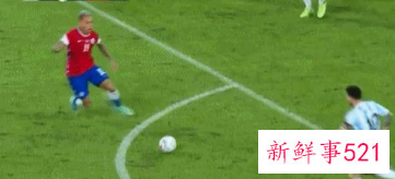美洲杯阿根廷战平智利，梅西直接任意球破门