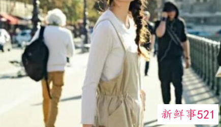 白上衣搭配黑色裤子好看吗