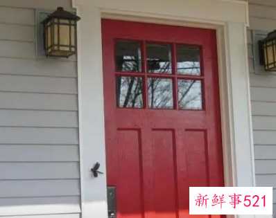 梦见家门变形是什么意思