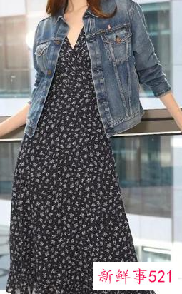 长裙配短外套还是长外套