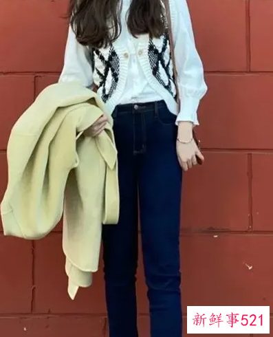 大腿粗适合穿什么版型裤子