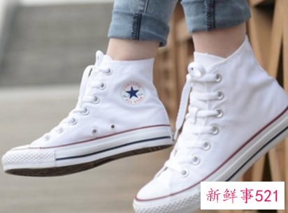 白色裙配什么鞋子好看