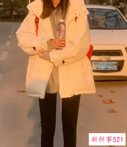 大腿粗适合穿什么版型裤子