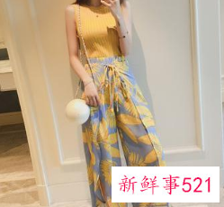 蕾丝裙搭配什么样的上衣