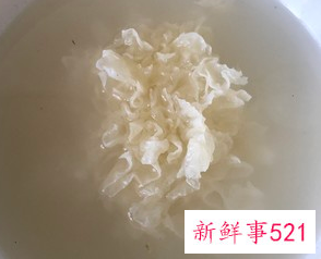 电饭煲怎么做银耳汤