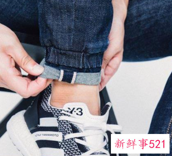 直筒牛仔裤怎么卷裤脚