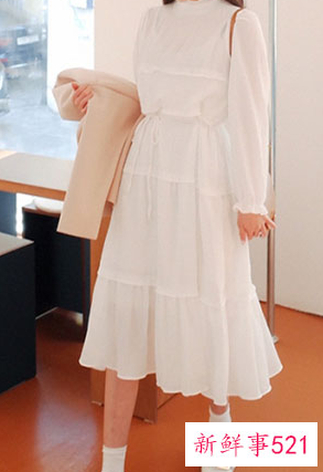 白色裙配什么鞋子好看