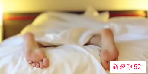 女人睡觉的正确睡姿