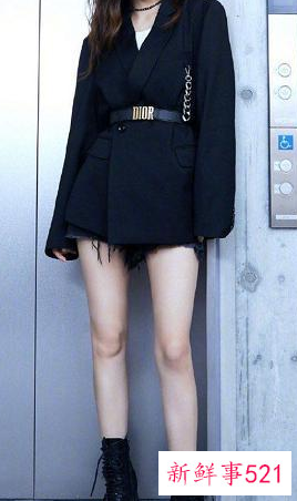 30多岁女人穿衣服搭配