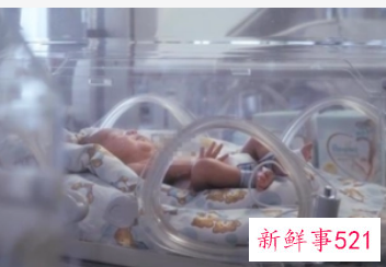 宝宝刚出生体重不够进保温箱