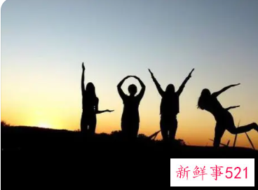 赞美工作能力强的女性