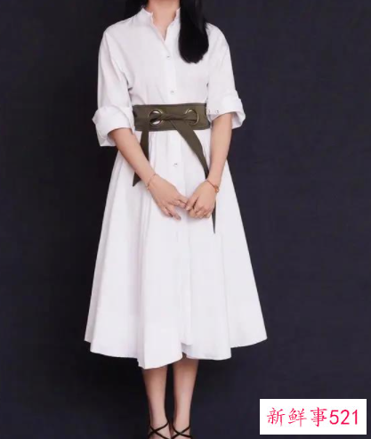 皮肤黑穿紫色好还是玫红色好