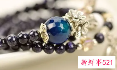 双子座女生适合戴蓝砂石吗