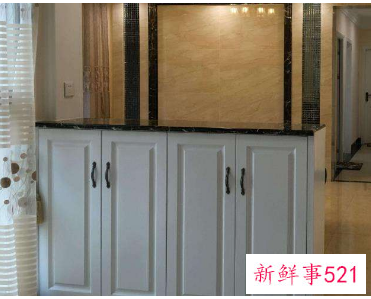 对门把鞋柜放门外对自家好不好