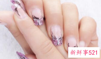 美甲卸掉后怎么保养指甲