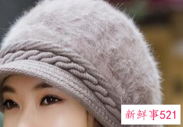 大衣配啥帽子好看