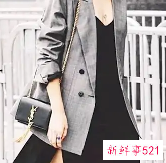 长裙外面搭什么外套