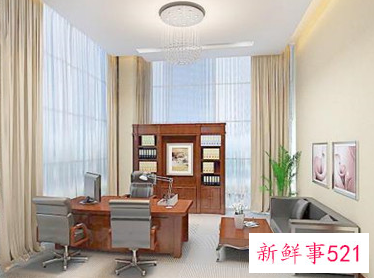 办公室坐西朝东好吗