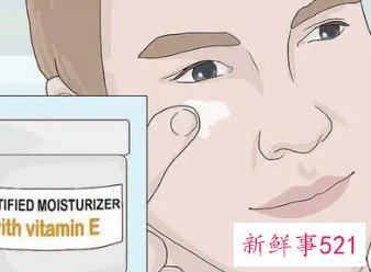 利用扎头发提拉脸部