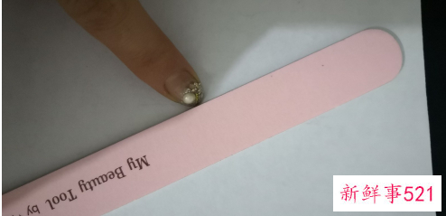 贴片美甲怎么自己卸掉