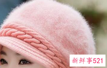 大衣配啥帽子好看