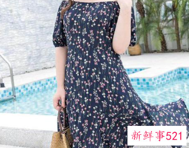 去海边玩穿什么衣服合适