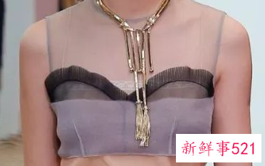 穿在裙子外面的那层纱叫什么