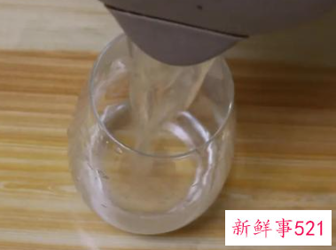 宝宝快速去痱子的方法