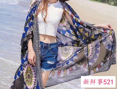 去海边玩穿什么衣服合适