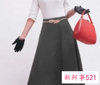 冷天女生穿裙子不冷吗