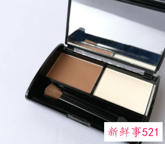 肿眼睛适合什么眼影