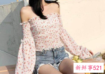 去海边玩穿什么衣服合适