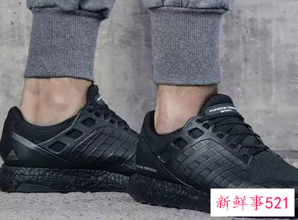 系鞋带的简单方法步骤