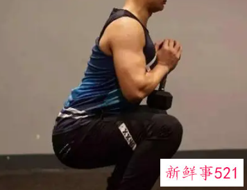 负重深蹲一天做多少个好