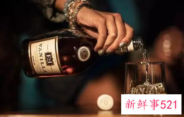 情人节小酒喝起来的句子