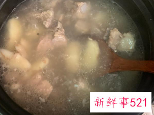 菱角和什么一起煲汤