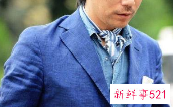 男士丝巾搭配