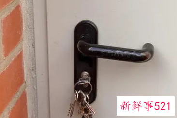 梦见钥匙孔是什么意思