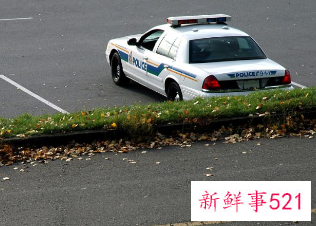 科目三靠边停车车是歪的会扣分吗