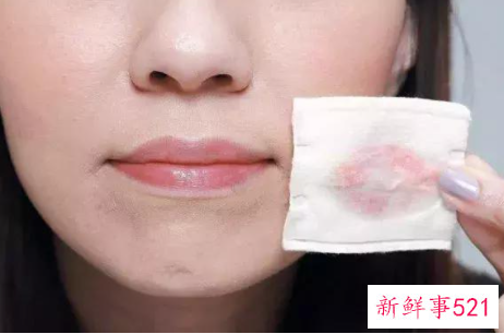 唇部卸妆有没有必要