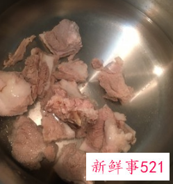 菱角和什么一起煲汤