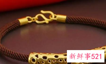 45岁女人戴什么项链好看