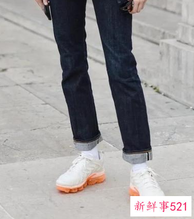 运动鞋穿搭女